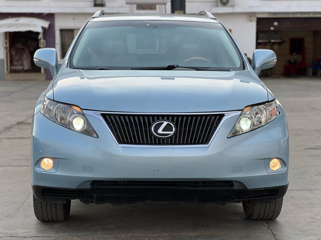 Lexus
